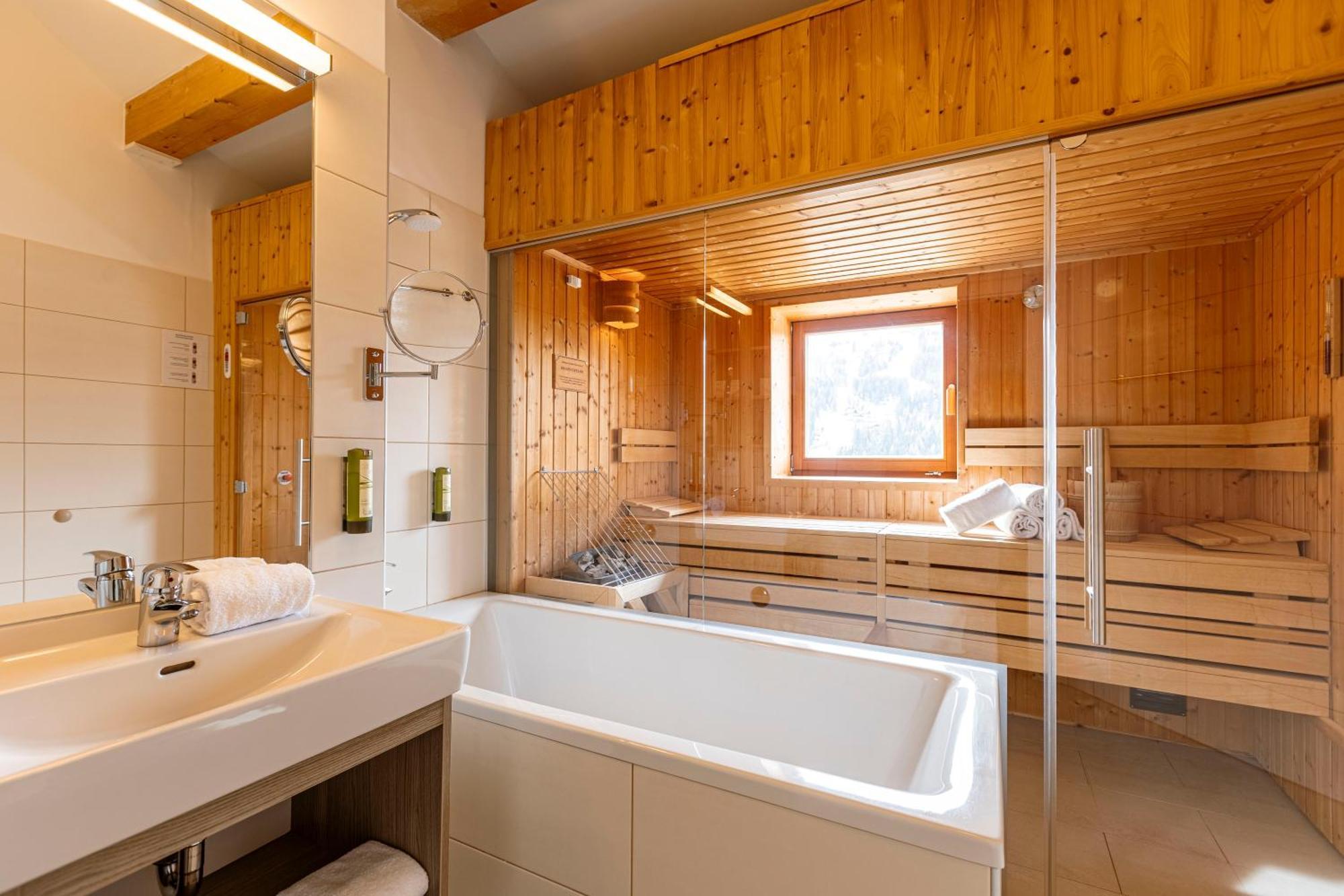 Almresort Gartnerkofel Nassfeld By Alps Resorts Зонненальпе-Насфельд Екстер'єр фото